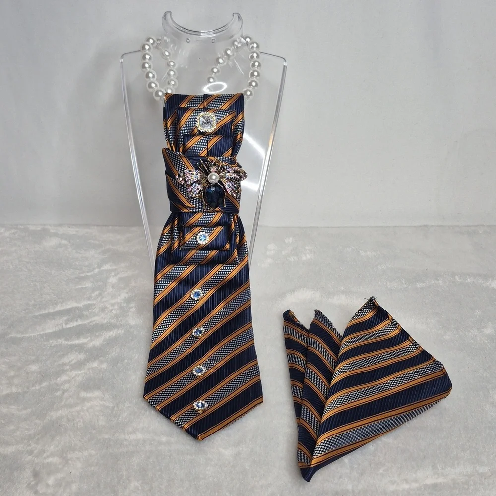 Handcrafted Luxury Fashion Necktie Necklace 📿 (Blue Light Special)